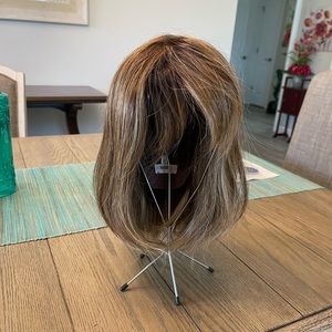 Beautiful lace front WFEW wig .. New